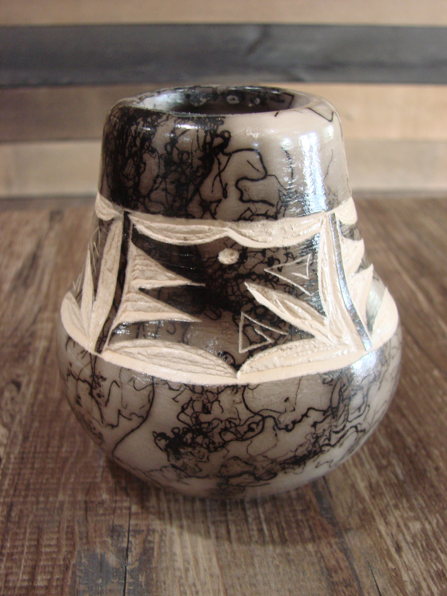 Small Native American Navajo Indian Horse Hair Pottery by Vail