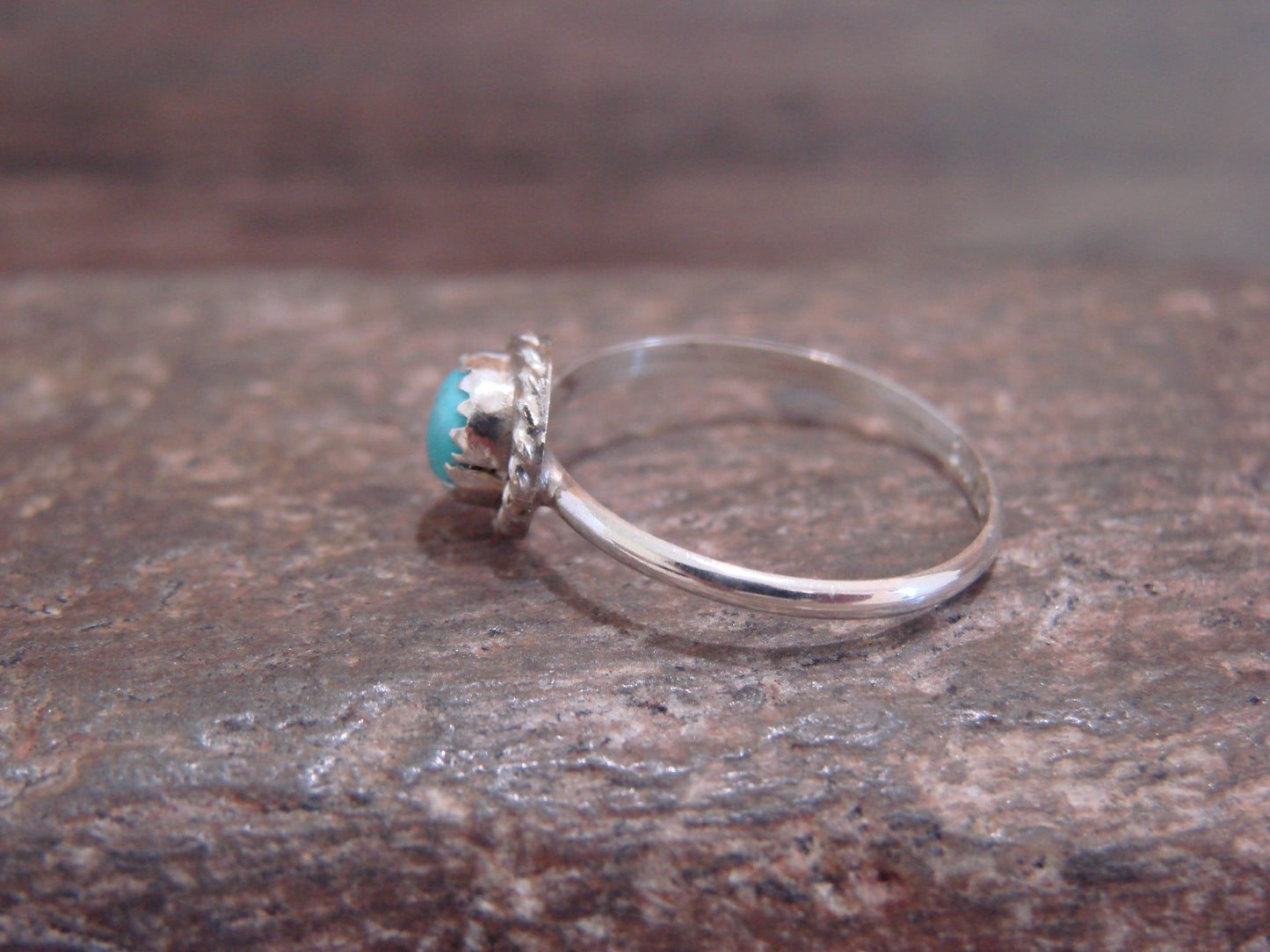 Native American Sterling Silver Round Turquoise Ring by Qualo - Size 5.5