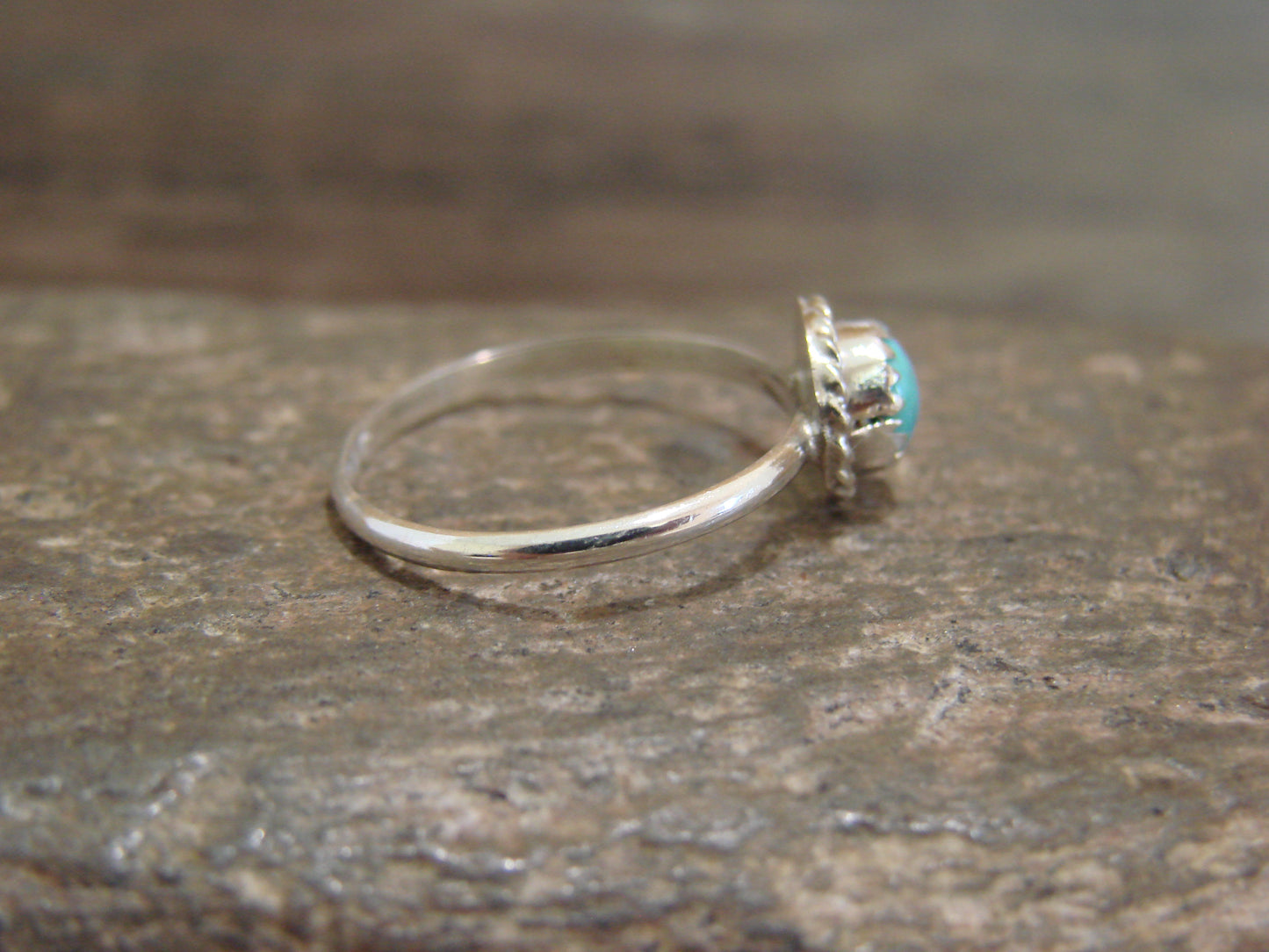 Native American Sterling Silver Round Turquoise Ring by Qualo - Size 5.5