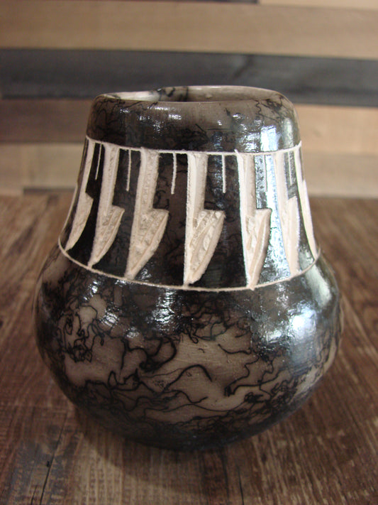 Small Native American Navajo Indian Horse Hair Pottery by Vail