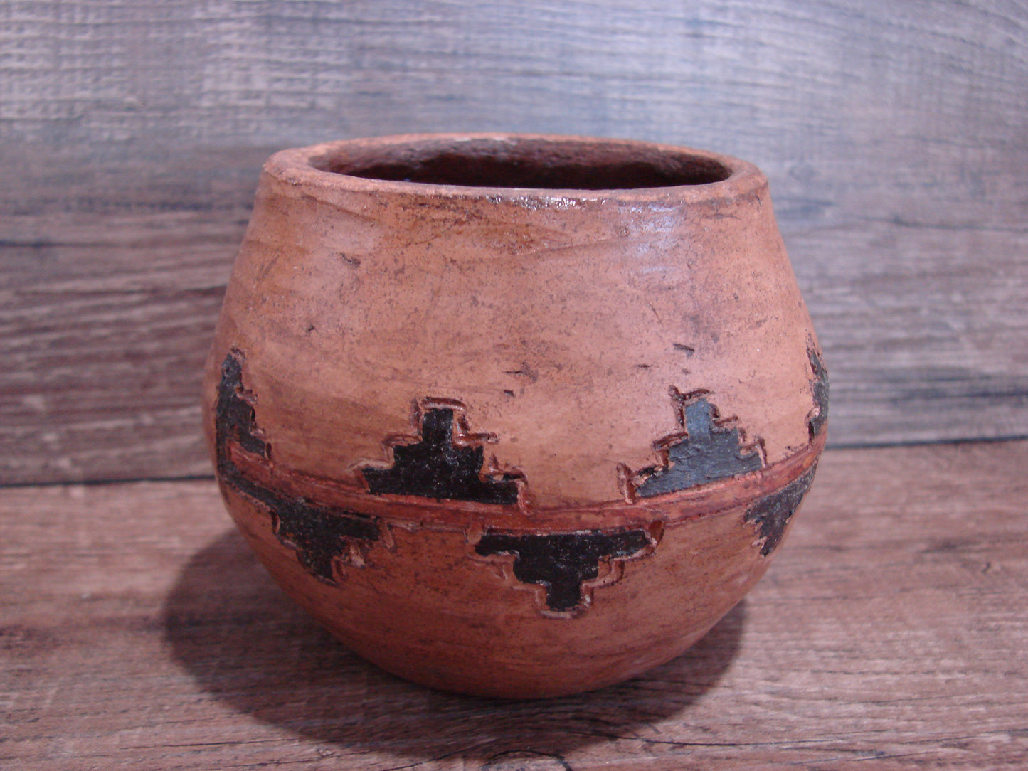 Native American Pine Pitch Medicine Bowl Pottery Signed by Lameman