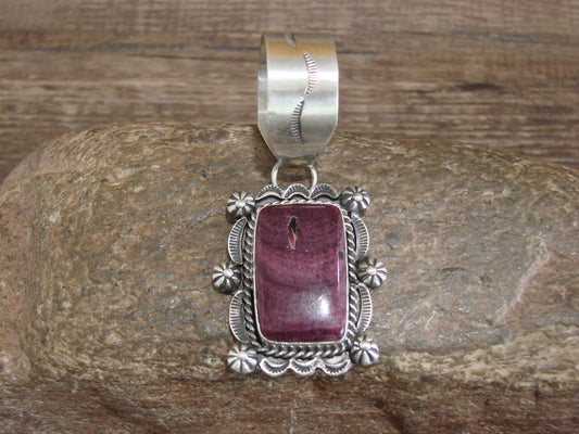 Native American Sterling Silver & Purple Spiny Oyster Pendant Signed Dawes
