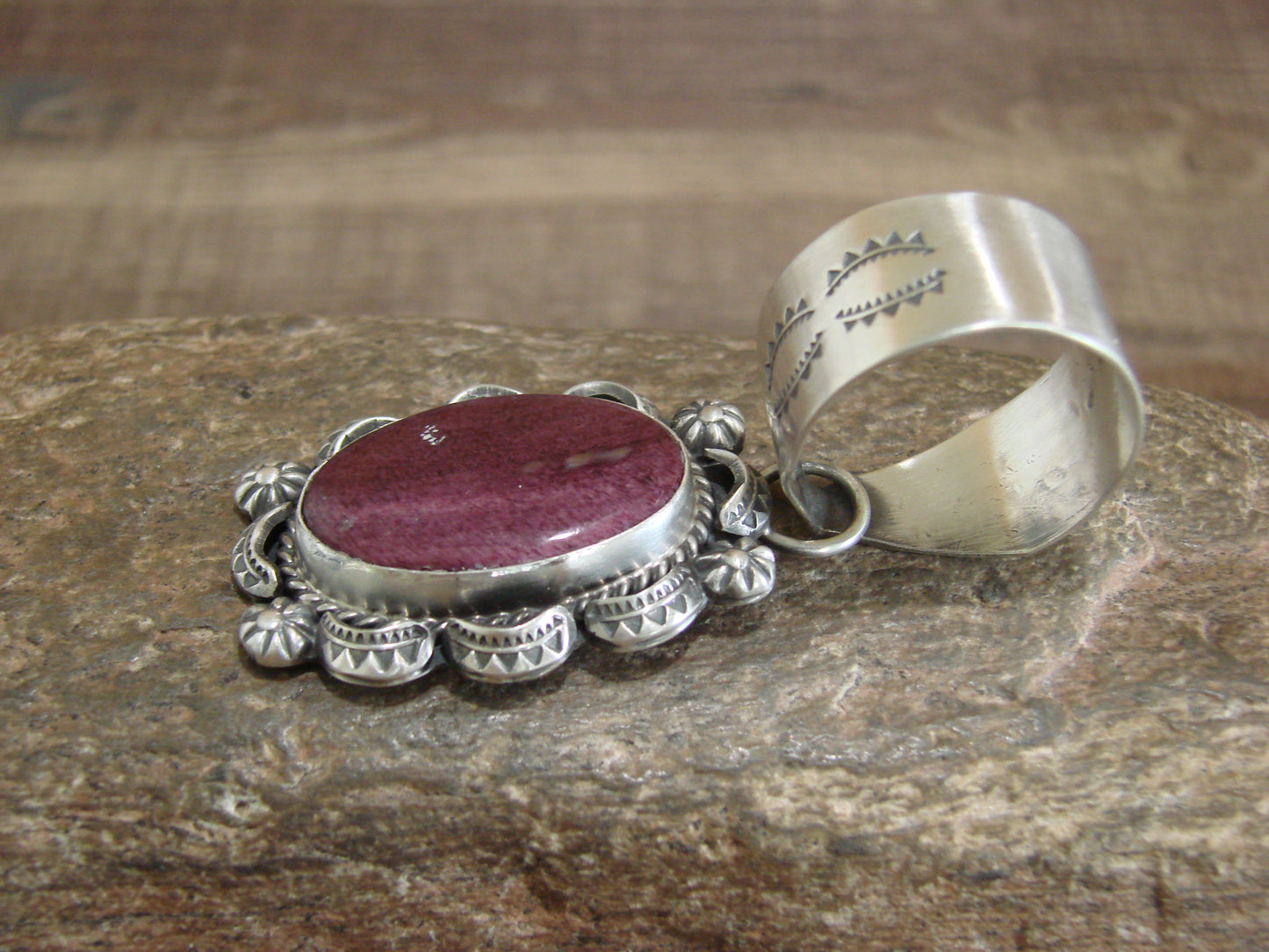 Native American Sterling Silver & Purple Spiny Oyster Pendant Signed Dawes