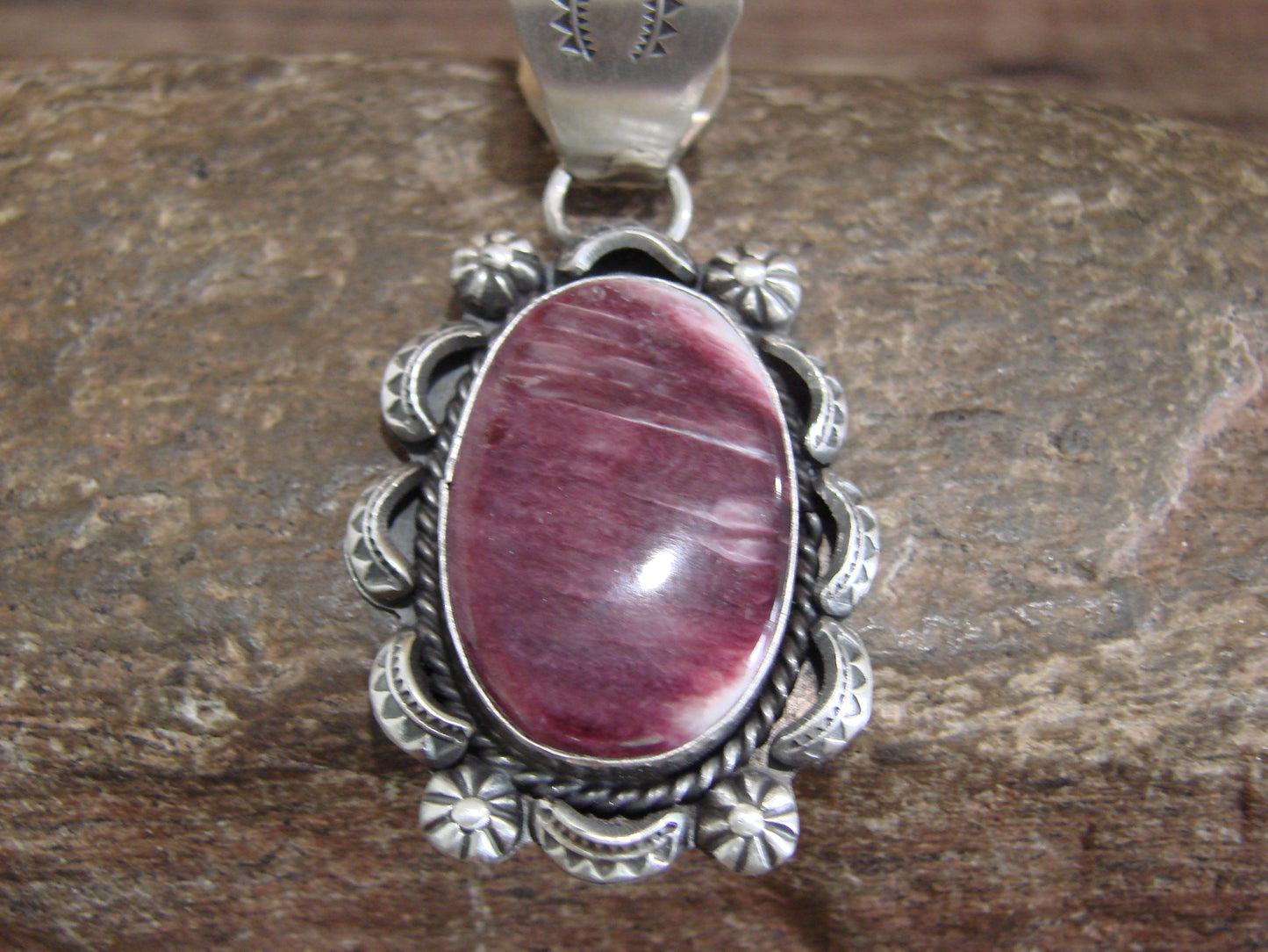 Native American Sterling Silver & Purple Spiny Oyster Pendant Signed Dawes