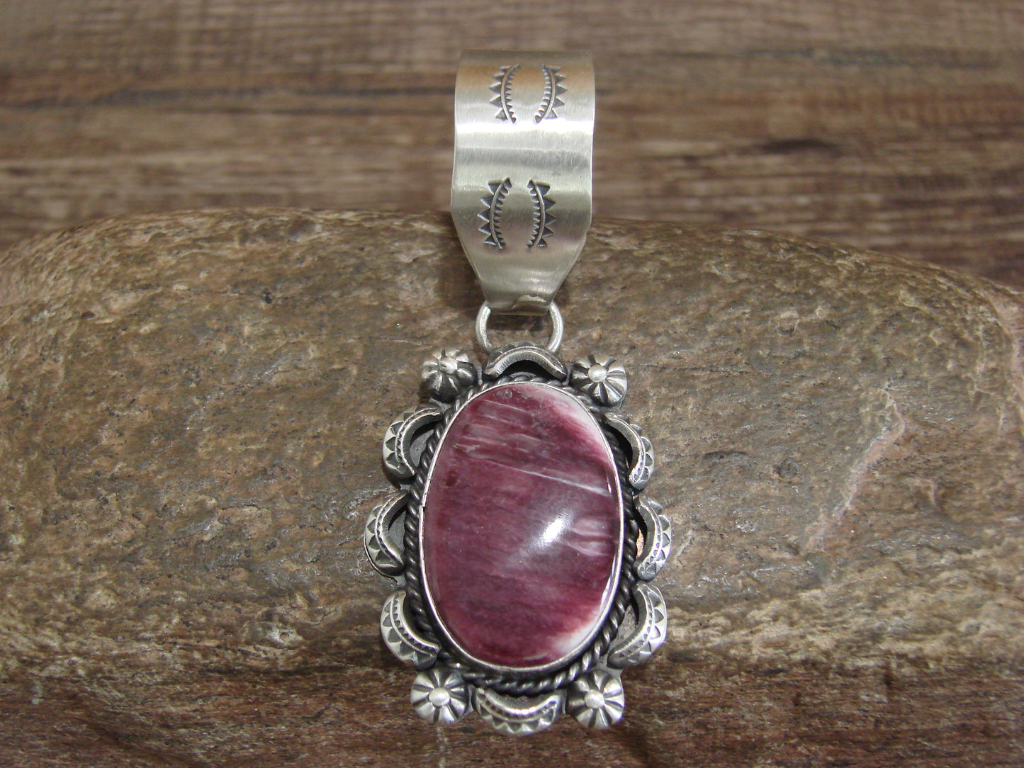 Native American Sterling Silver & Purple Spiny Oyster Pendant Signed Dawes