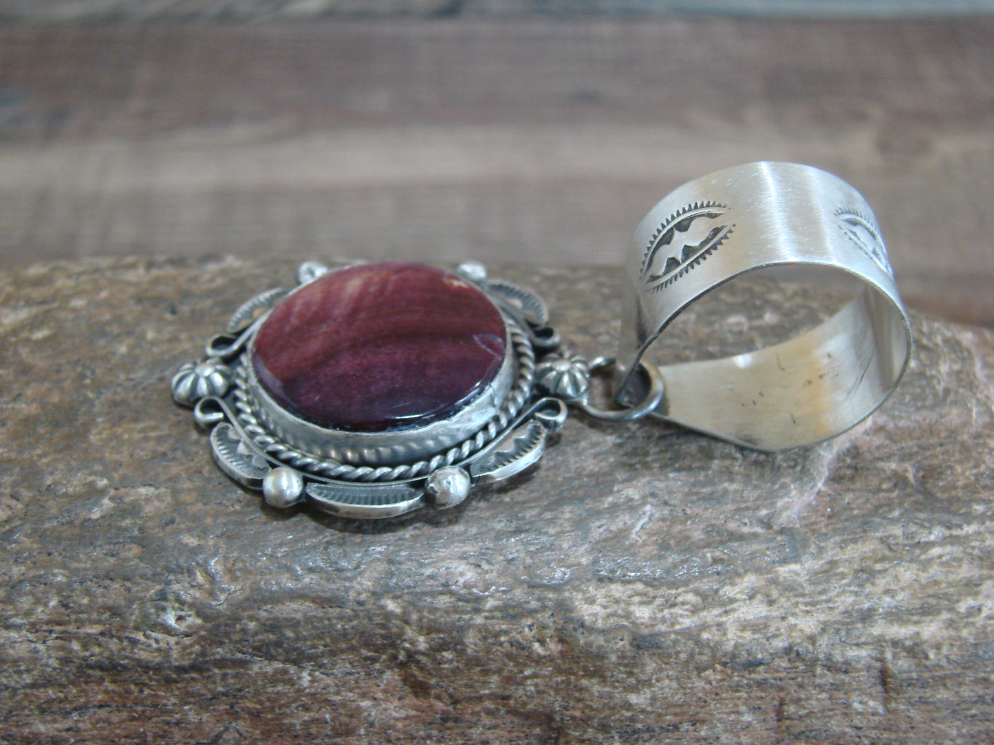 Native American Sterling Silver & Purple Spiny Oyster Pendant Signed Dawes
