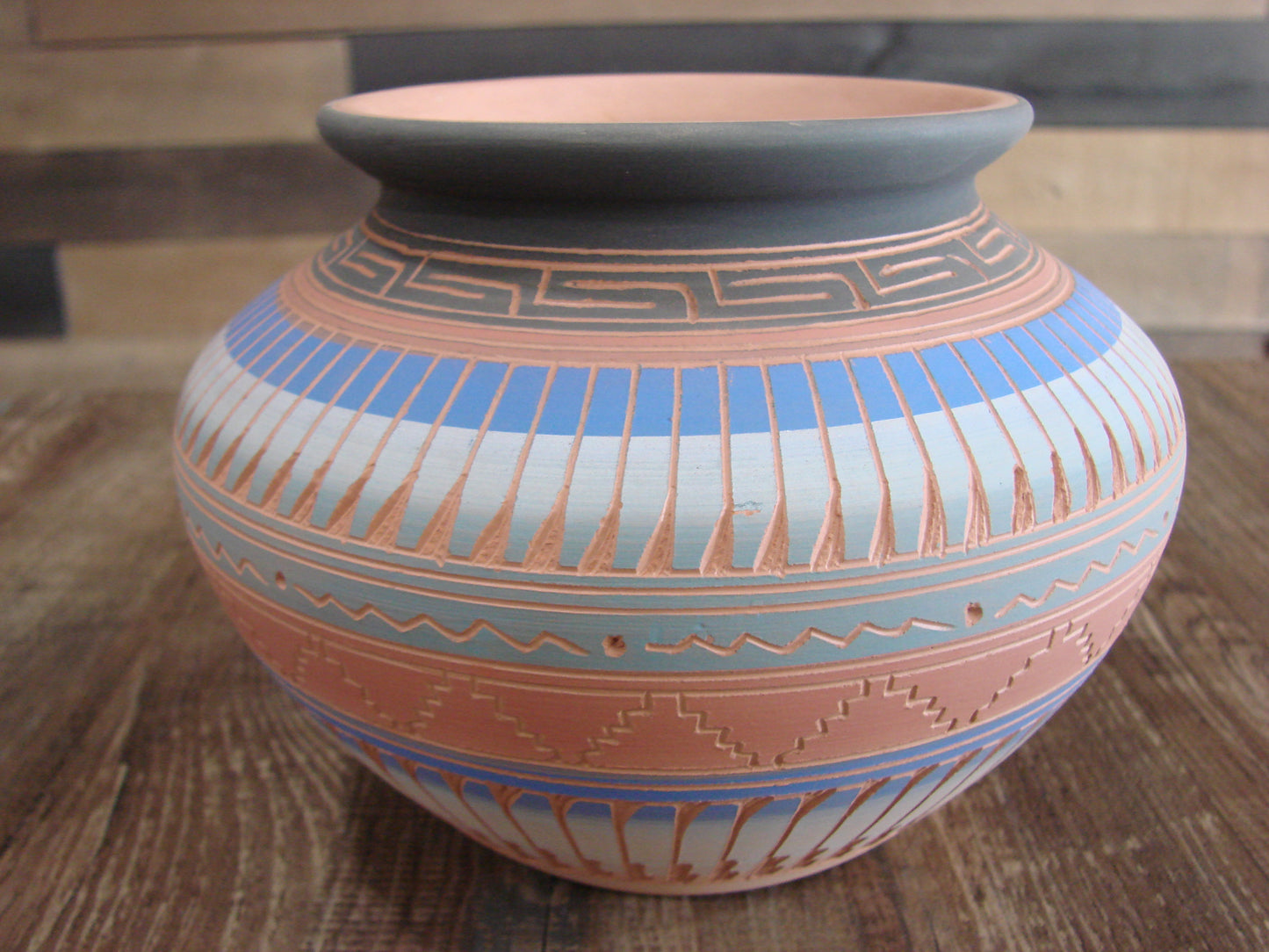 Native American Navajo Indian Hand Etched & Hand Painted Pottery - M. Charlie
