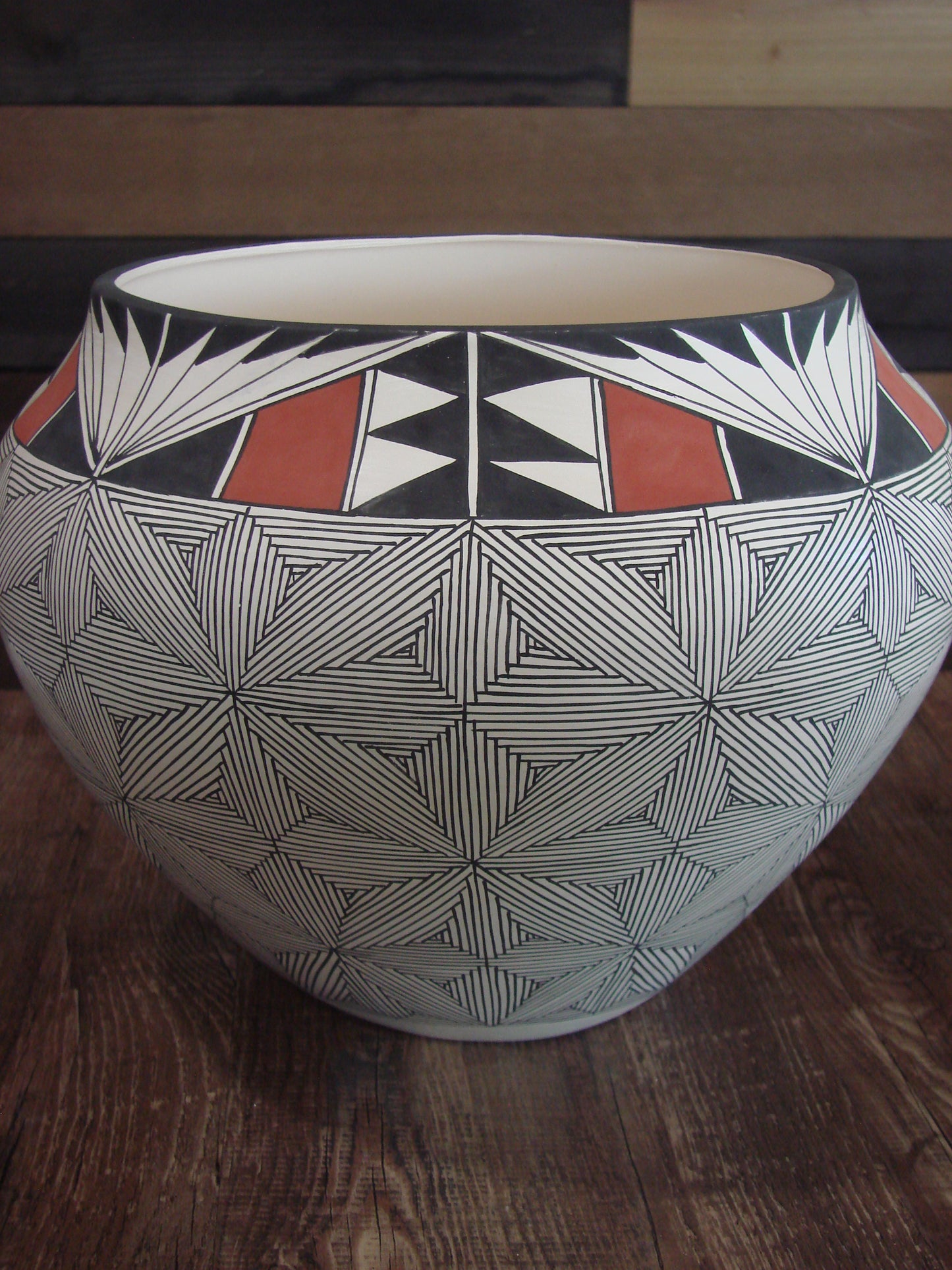Native American Acoma Fine Line Hand Painted Pottery by D. Malie