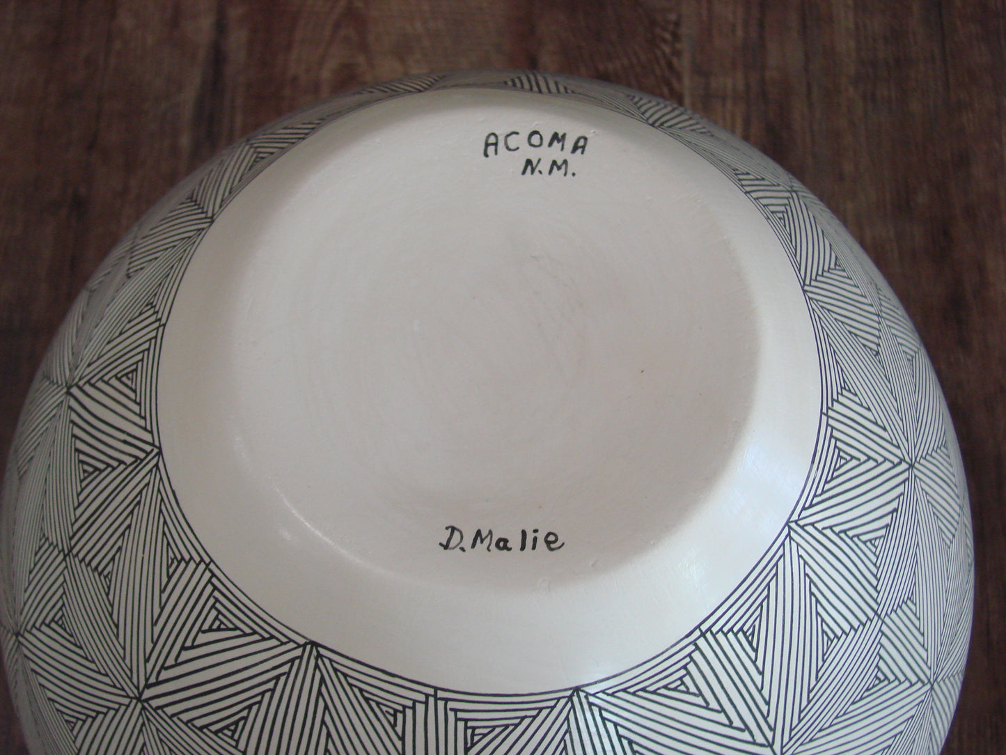 Native American Acoma Fine Line Hand Painted Pottery by D. Malie