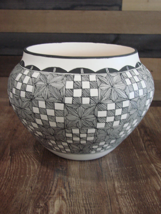 Native American Acoma Fine Line Hand Painted Pottery by R. Trujillo