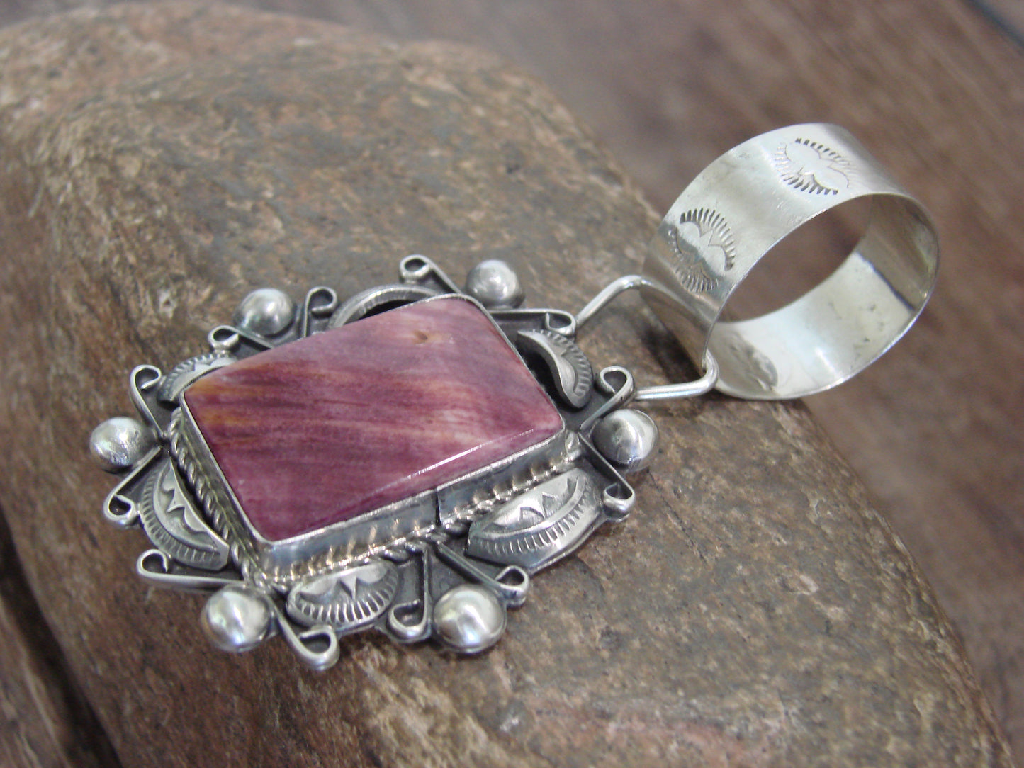Native American Sterling Silver & Purple Spiny Oyster Pendant Signed Dawes
