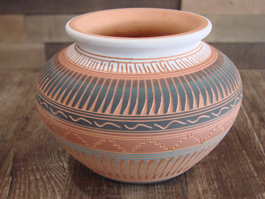 Native American Navajo Indian Hand Etched & Hand Painted Pottery - M. Charlie