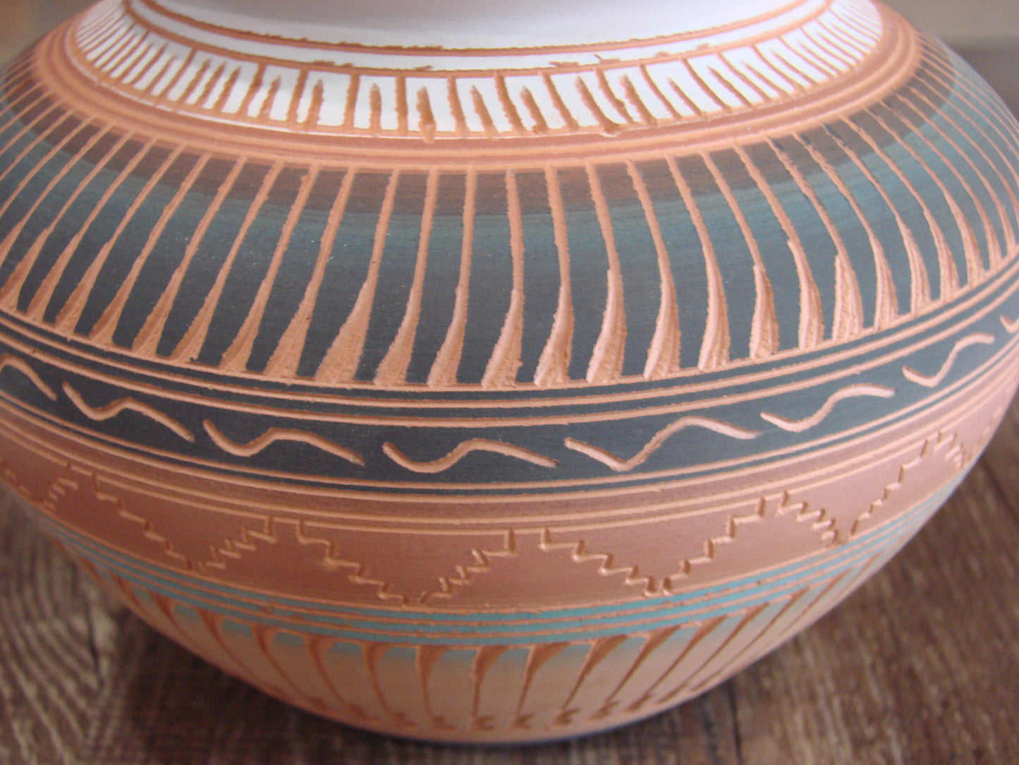 Native American Navajo Indian Hand Etched & Hand Painted Pottery - M. Charlie