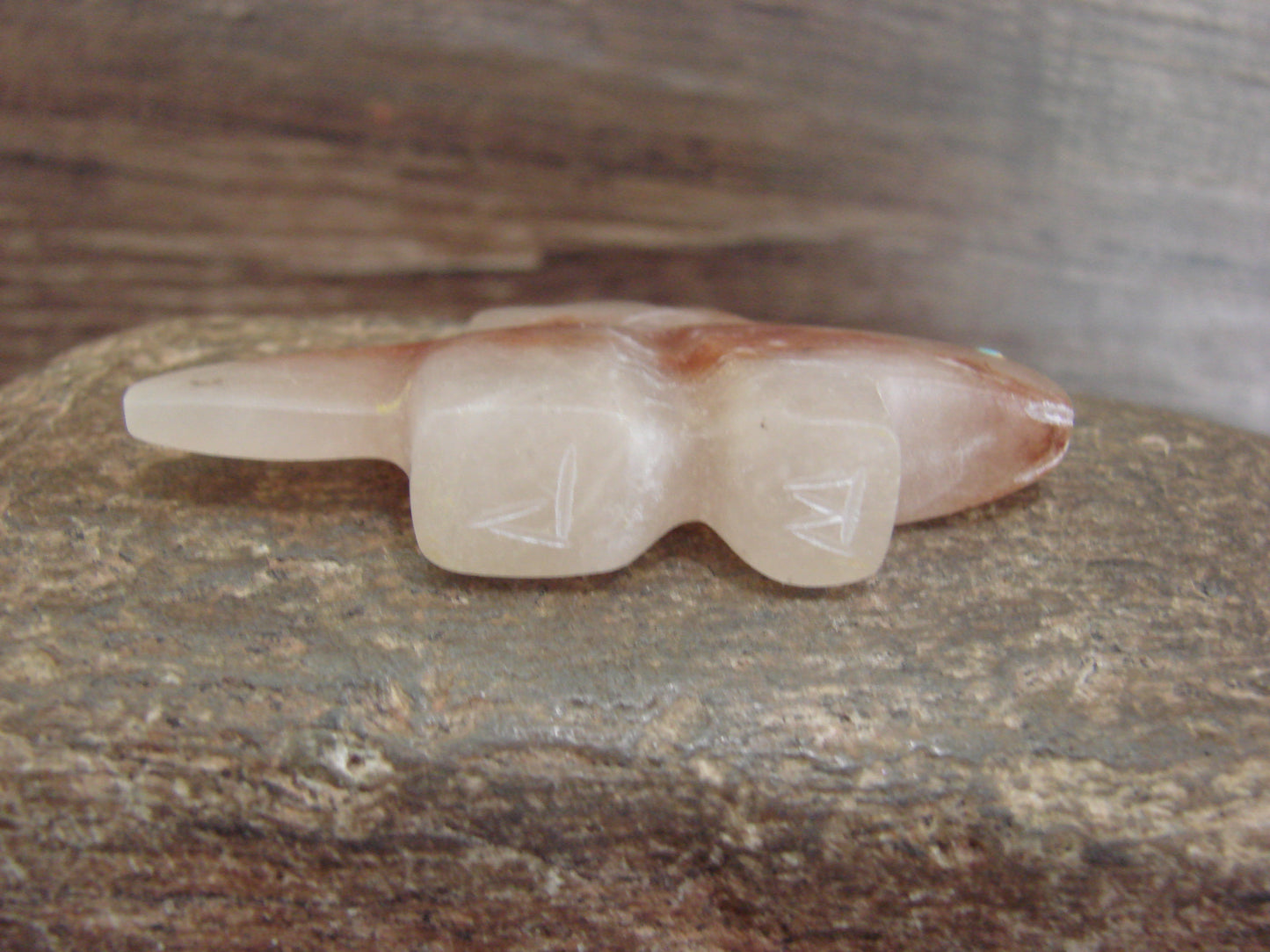 Native American Zuni Indian Hand Carved Alabaster Lizard Fetish - B. Phillips