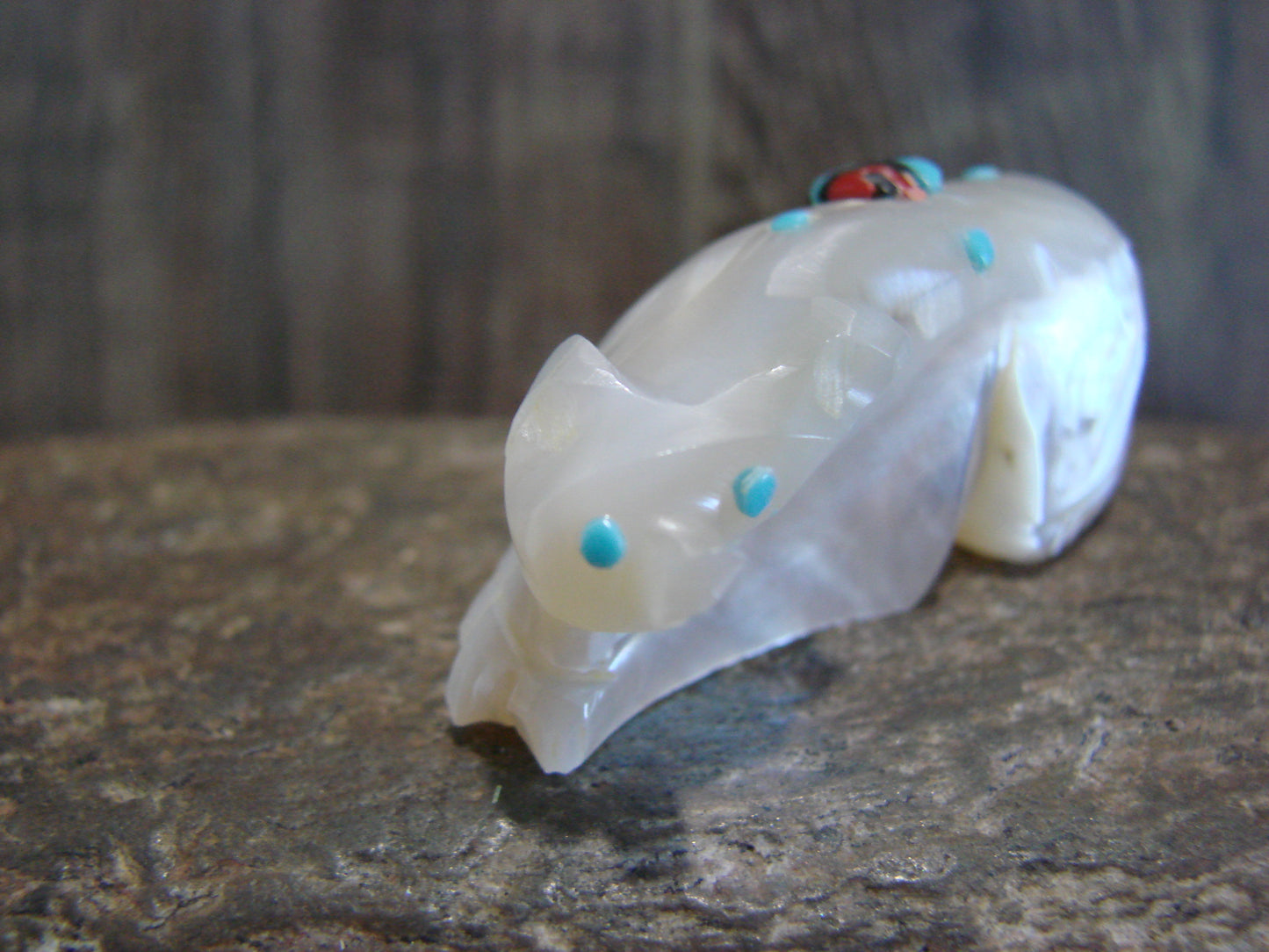 Native American Zuni Indian Hand Carved Mother of Pearl Bear Fetish- Latte