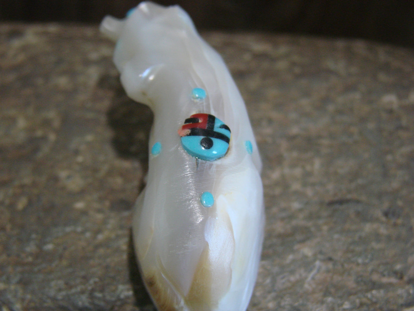 Native American Zuni Indian Hand Carved Mother of Pearl Bear Fetish- Latte