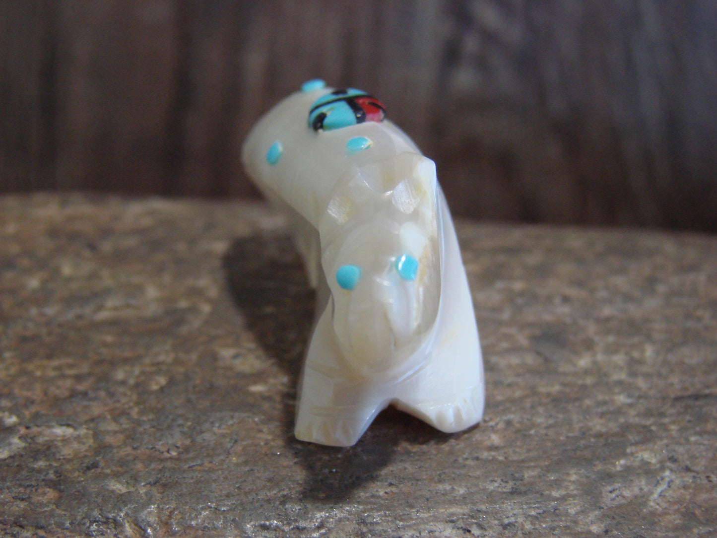Native American Zuni Indian Hand Carved Mother of Pearl Bear Fetish- Latte
