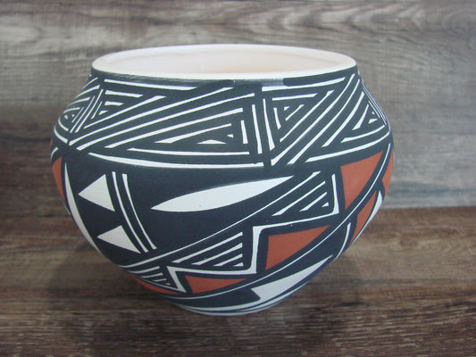 Acoma Pueblo Fine Line Hand Painted Pottery by Debra Waanda