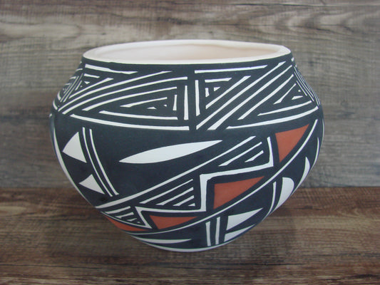 Acoma Pueblo Fine Line Hand Painted Pottery by Debra Waanda