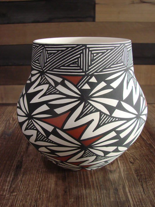 Native American Hand Painted Fine Line Acoma Pottery by Waconda