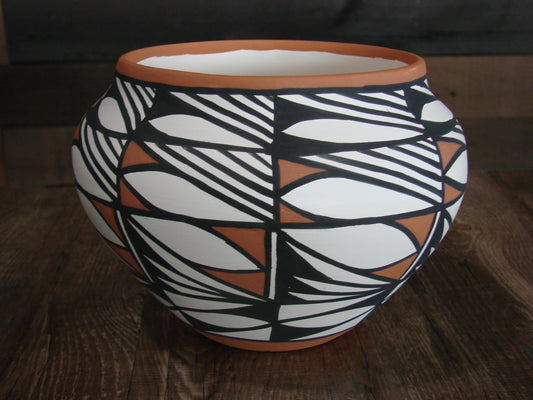 Native American Laguna Fine Line Hand Painted Pottery by Davis