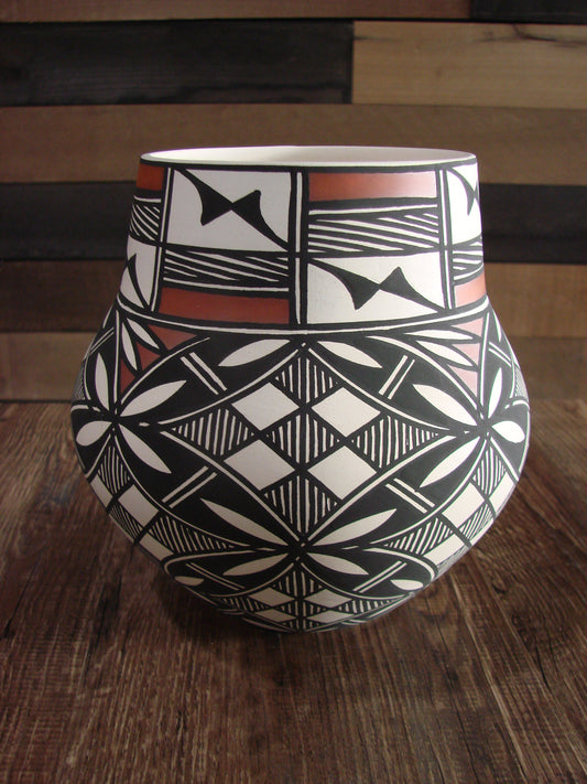 Native American Hand Painted Fine Line Acoma Pottery by Waconda