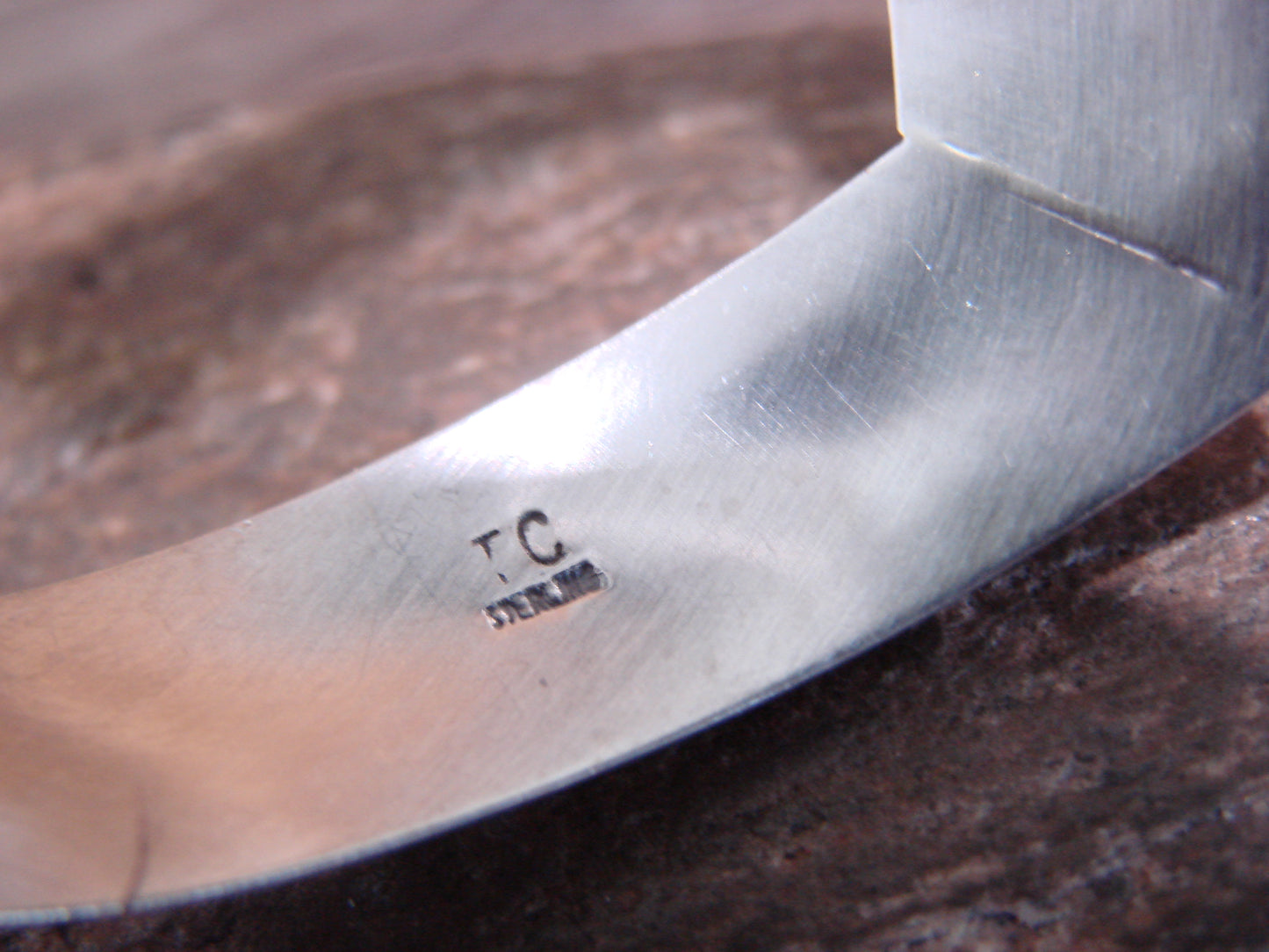 Native American Sterling Silver Ribbed Melon 1/2" V Bracelet by Thomas Charley