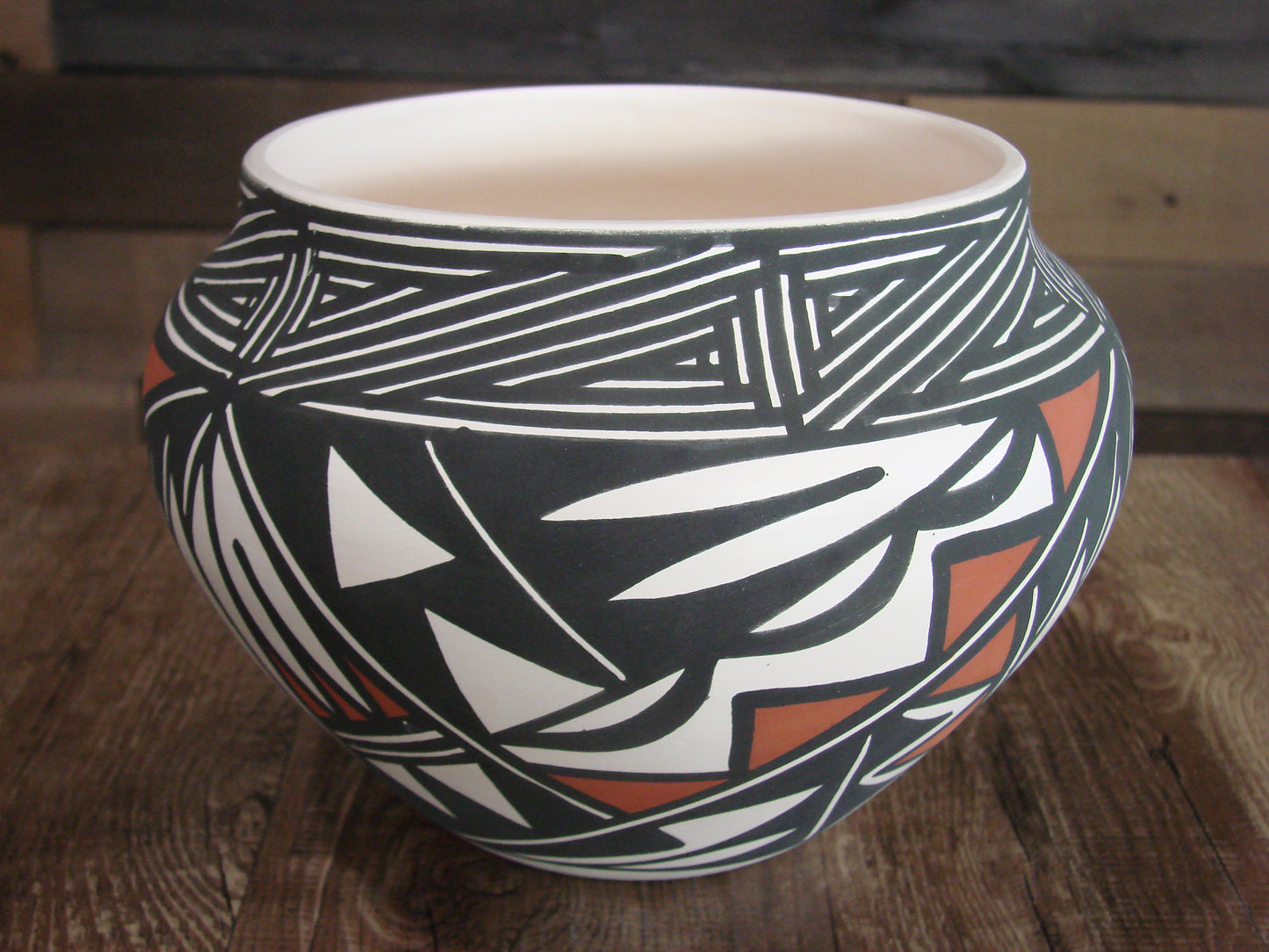 Native American Laguna Fine Line Hand Painted Pottery by DW