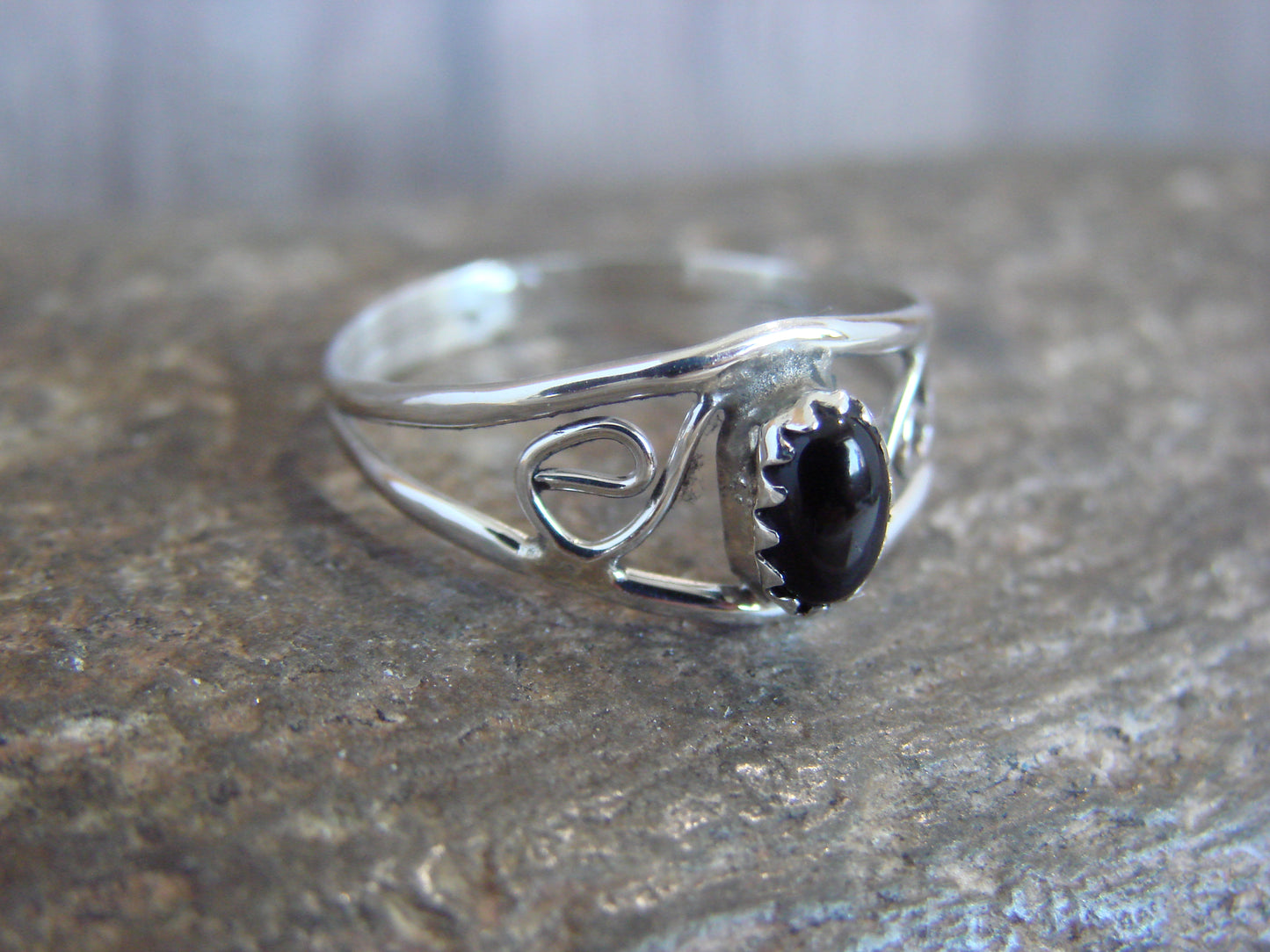 Native American Sterling Silver & Onyx Ring by Lincoln - Size 7