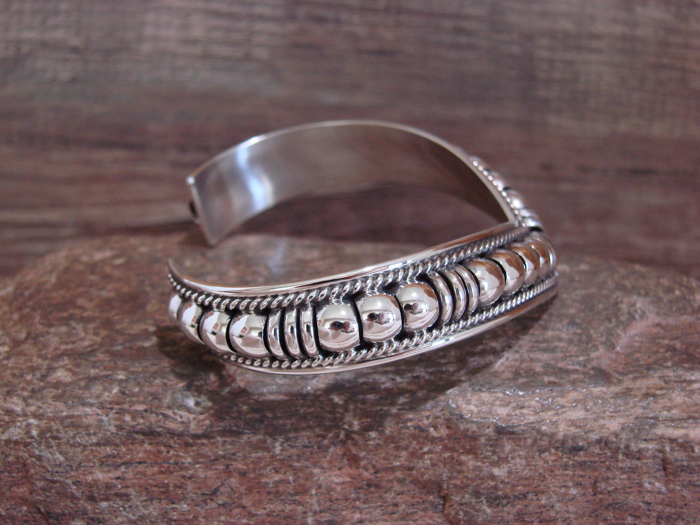 Native American Sterling Silver Ribbed Melon 1/2" V Bracelet by Thomas Charley