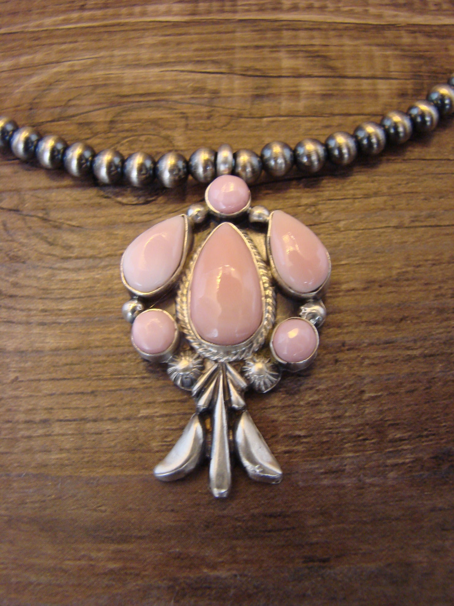 Navajo Indian Sterling Silver & Pink Conch Shell Pendant & Pearls