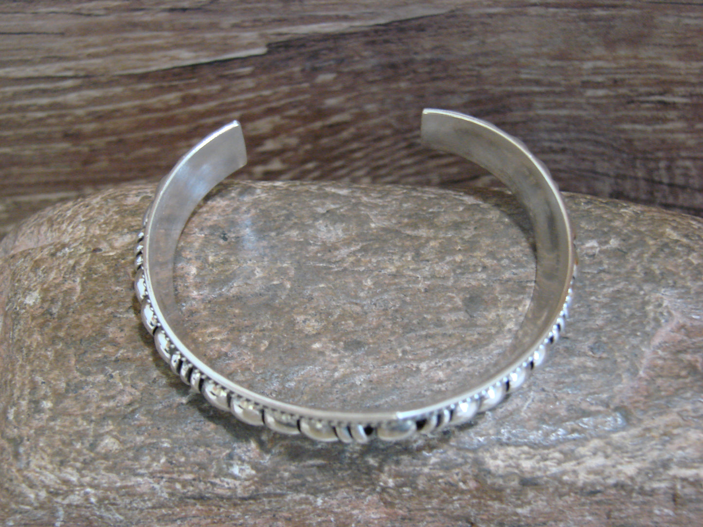 Native American Sterling Silver Ribbed Melon 1/2" V Bracelet by Thomas Charley