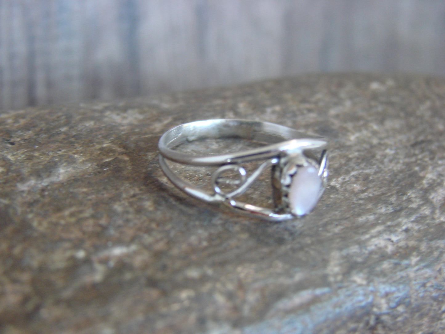 Native American Sterling Silver & Shell Ring by Lincoln - Size 7