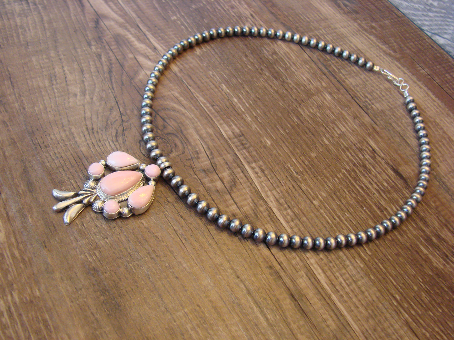 Navajo Indian Sterling Silver & Pink Conch Shell Pendant & Pearls