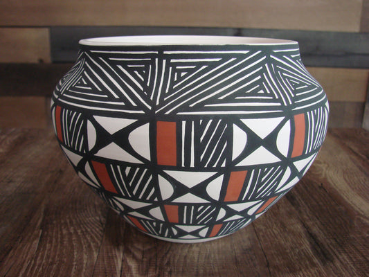 Native American Laguna Fine Line Hand Painted Pottery by DW