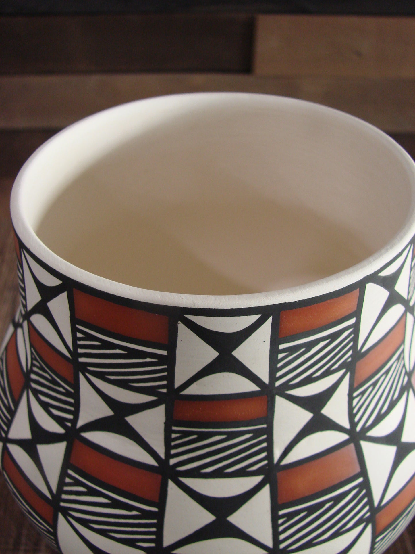 Native American Hand Painted Fine Line Acoma Pottery by Waconda