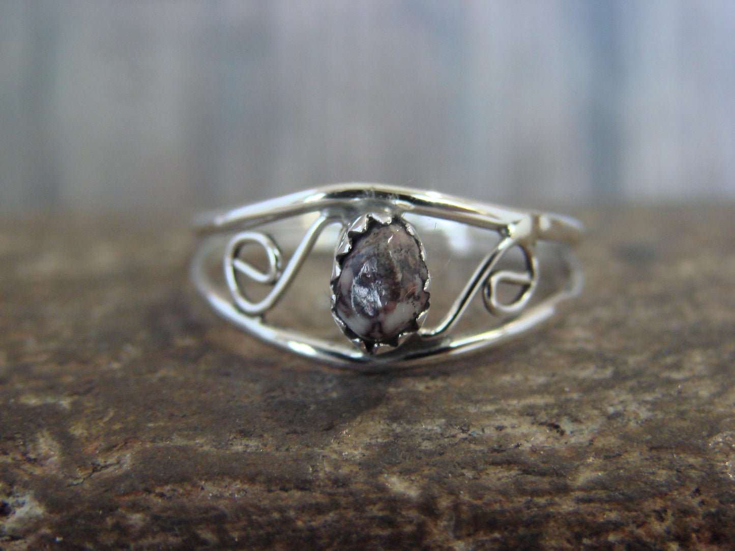 Native American Sterling Silver & Purple Spiny Oyster Ring by Lincoln - Size 8.5