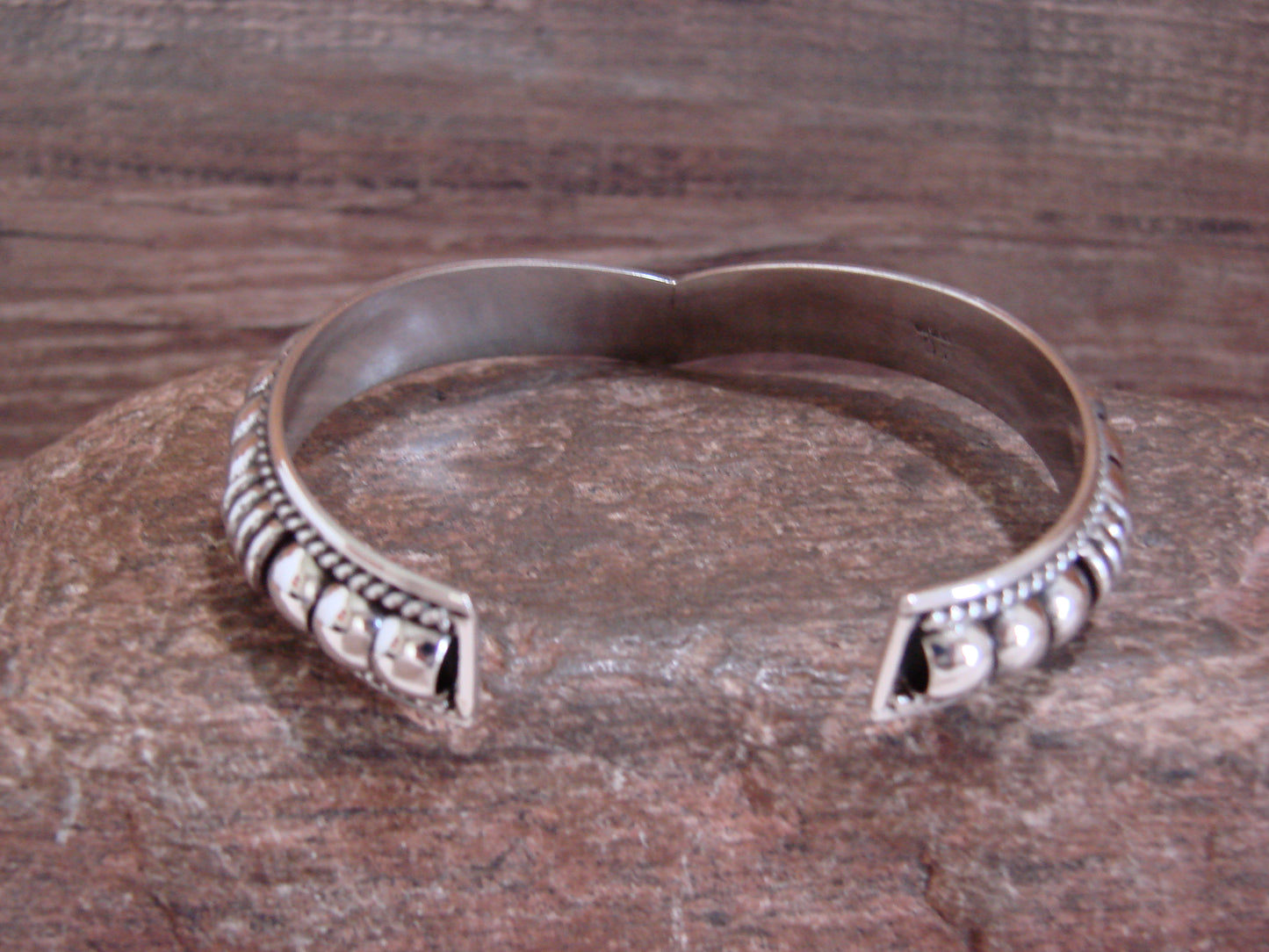 Native American Sterling Silver Ribbed Melon 1/2" V Bracelet by Thomas Charley