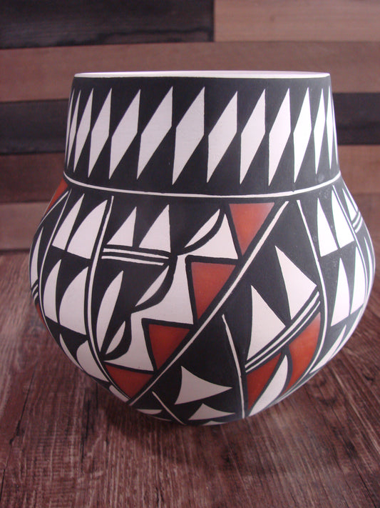 Native American Hand Painted Fine Line Acoma Pottery by Waconda
