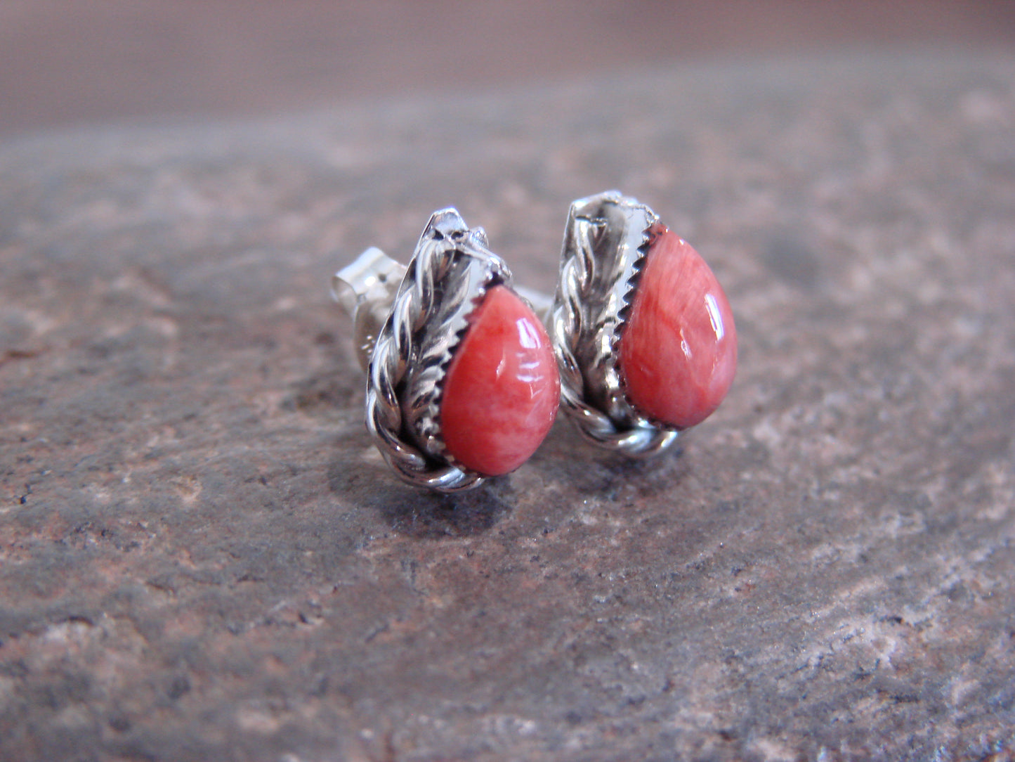 Native American Sterling Silver Spiny Oyster Tear Drop Post Earrings - Cachini