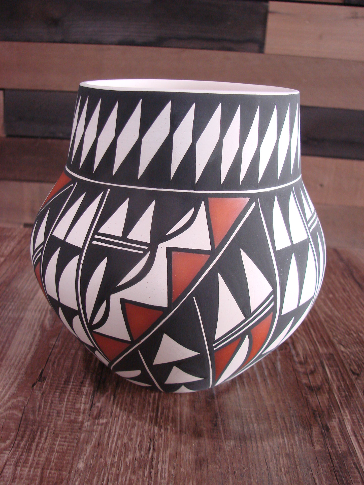 Native American Hand Painted Fine Line Acoma Pottery by Waconda