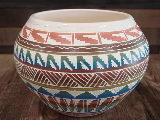 Native American Hand Etched & Hand Painted Pottery - Gilmore