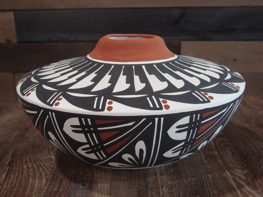 Native American Acoma Fine Line Hand Painted Pottery by Aragon