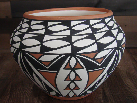 Native American Laguna Fine Line Hand Painted Pottery by Davis