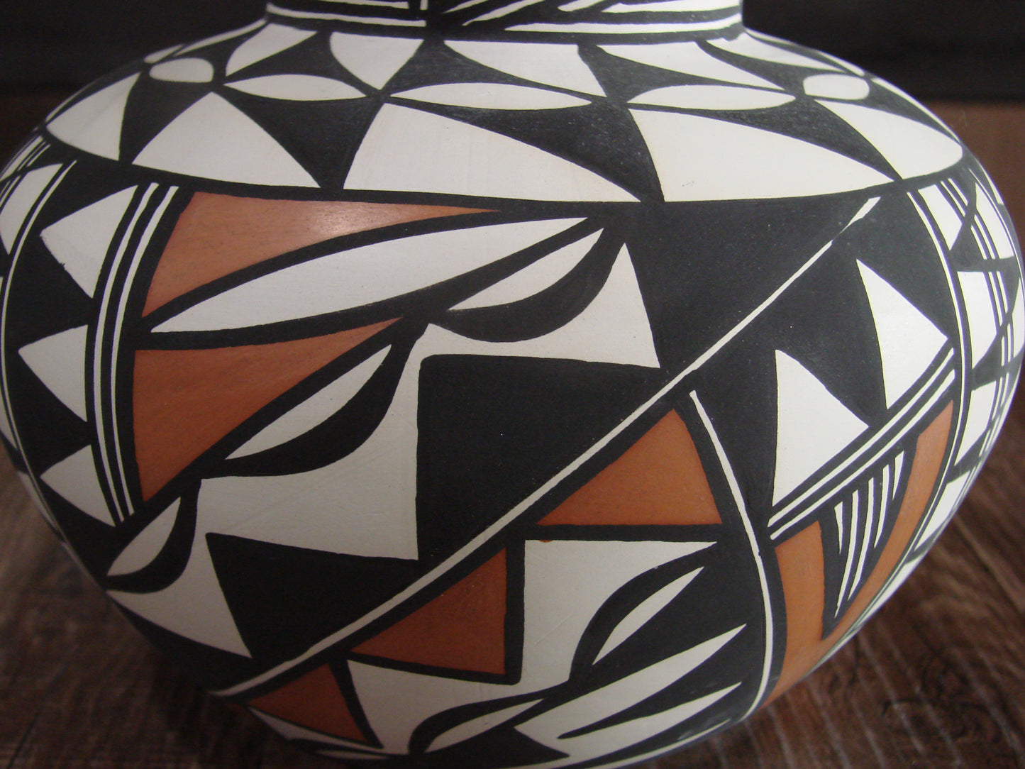 Native American Hand Painted Fine Line Acoma Pottery by Waconda