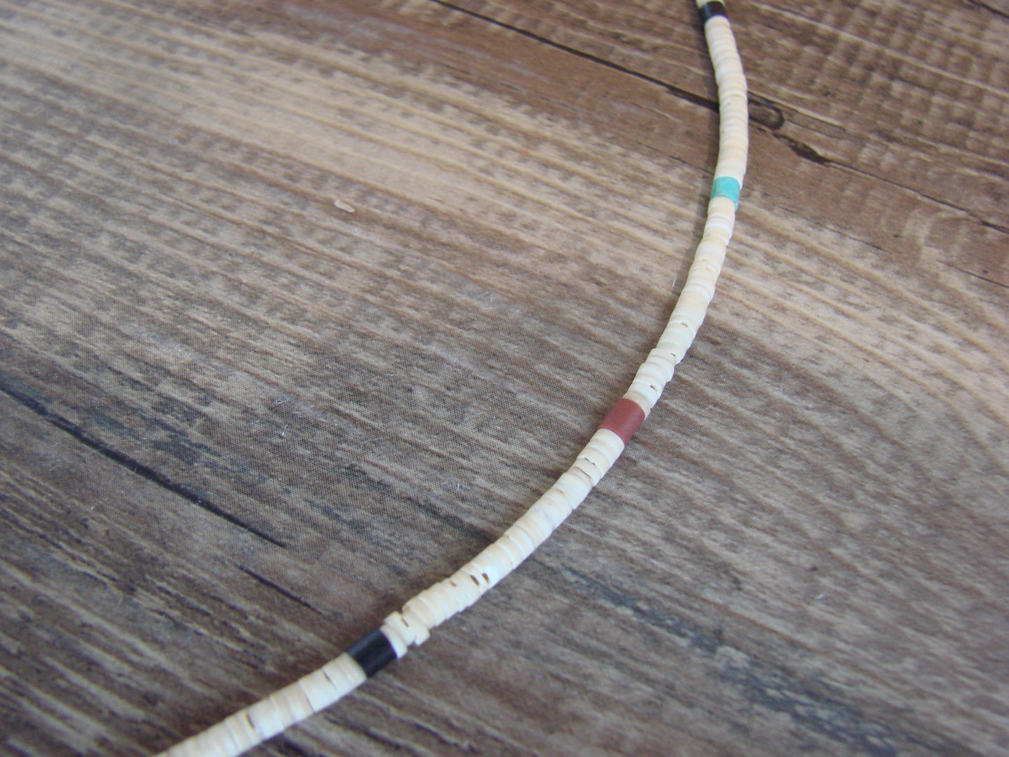Native American 18" Santo Domingo Tortoise Shell Heishi Necklace - Crespin