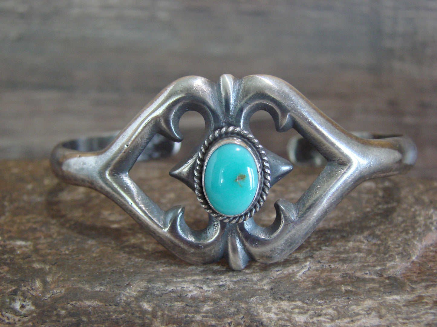 Native American Cast Sterling Silver & Turquoise Bracelet Signed Begay