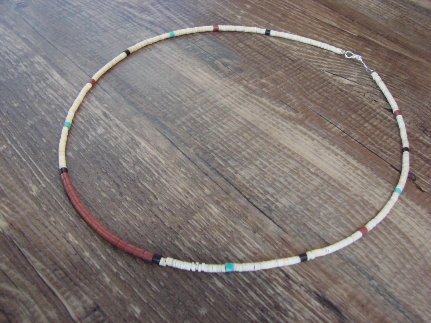 Native American 18" Santo Domingo Tortoise Shell Heishi Necklace - Crespin