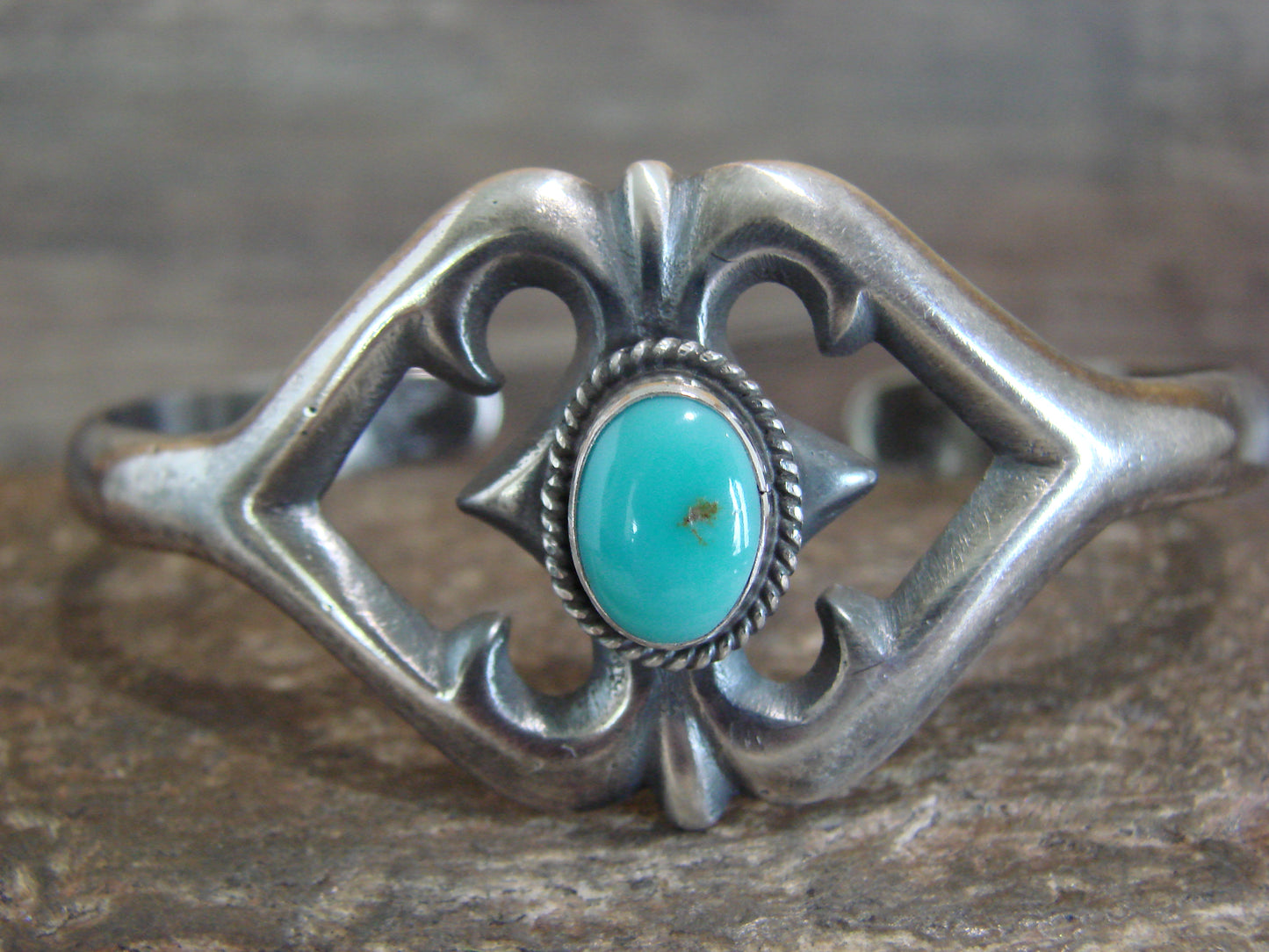 Native American Cast Sterling Silver & Turquoise Bracelet Signed Begay