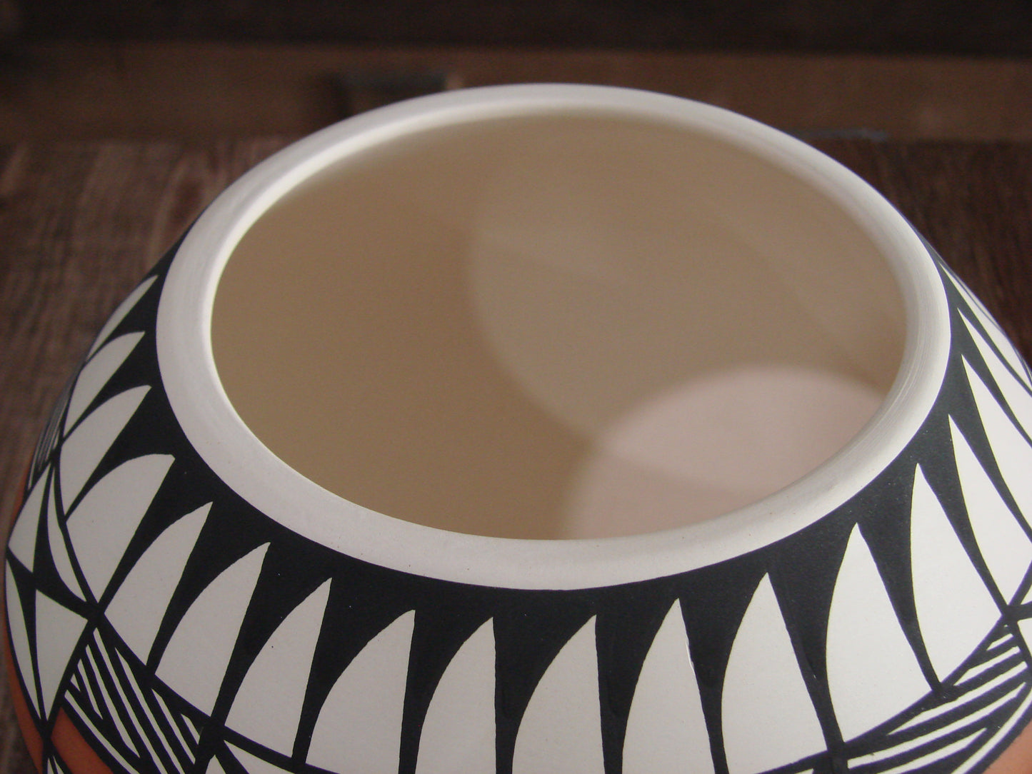 Native American Hand Painted Fine Line Acoma Pottery by Waconda